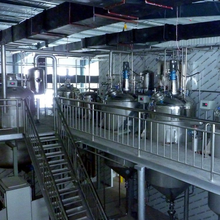 辣椒紅色素提取設(shè)備工作原理，低溫萃取設(shè)備如何選擇？